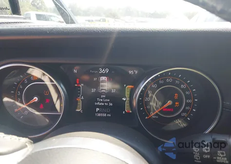 2018 Jeep Wrangler Unlimited Sahara 4X4 from USA, damaged, VIN 1C4HJXEN4JW220074